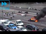 Voiture brûlée, périphérique bloqué pour protester contre Paul Kagame à Paris - YouTube