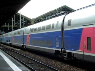 30-08-2011         TGV - DT 735          à Paris-Lyon   v1