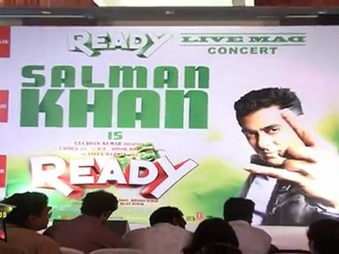 Sexy Hot Models Showcasing Provogue's Collection At Salmaan Khans Event