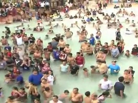 Shibani Kashyap Sets People Of Water Kingdom On Fire. Spectacular Performance