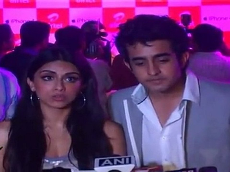 Always Kabhi Kabhi Stars Zoa Morani & Satyajit Like To Be Online On Twitter & Facebook