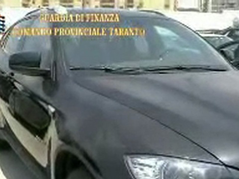06.07.10 Taranto, operazione antimafia: immagini Gdf