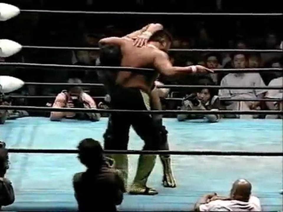 Toshiaki Kawada (c) vs Genichiro Tenryu