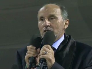 Libye: le président du CNT acclamé Place des Martyrs