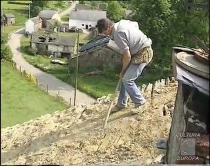 La ferme de Filly (restauration d'un toit en chèrbin)