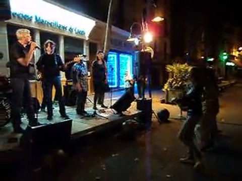 Les GRACELANDERS (extrait de)....3 ACHY BREAKY HEART CONCERT DU Ven. 26 Aout 2011 PLACE DU FRANCE CERET P.O.