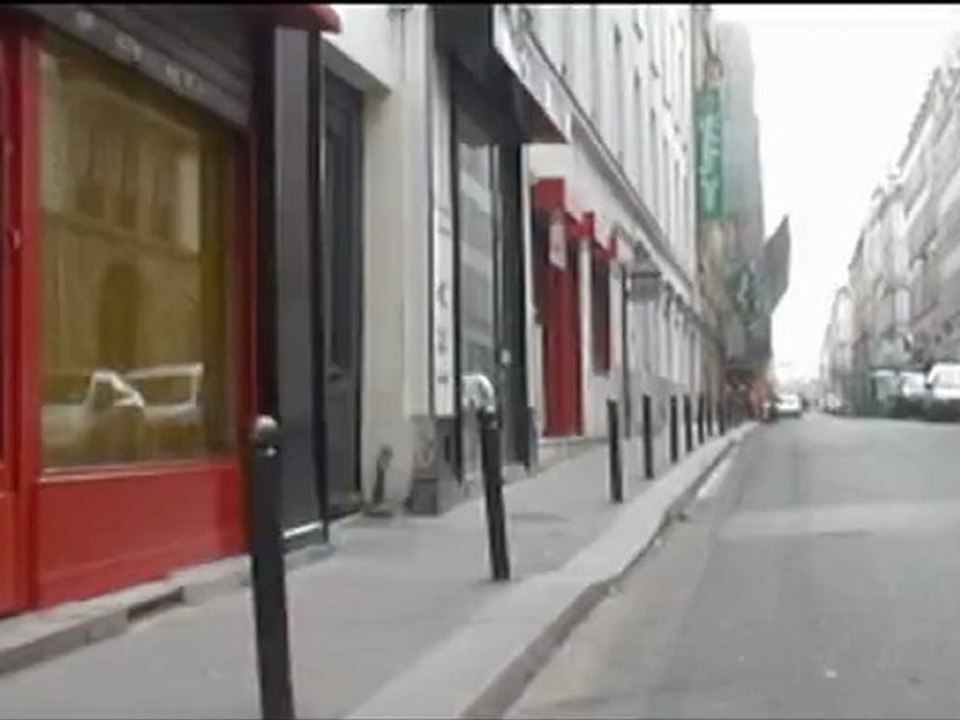 L'adresse et l'agence Macluhan's (Agence conseil en communication interactive) en vidéo