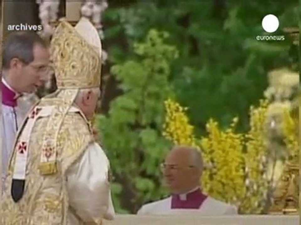 El Papa y tres cardenales, denunciados ante la Haya por...