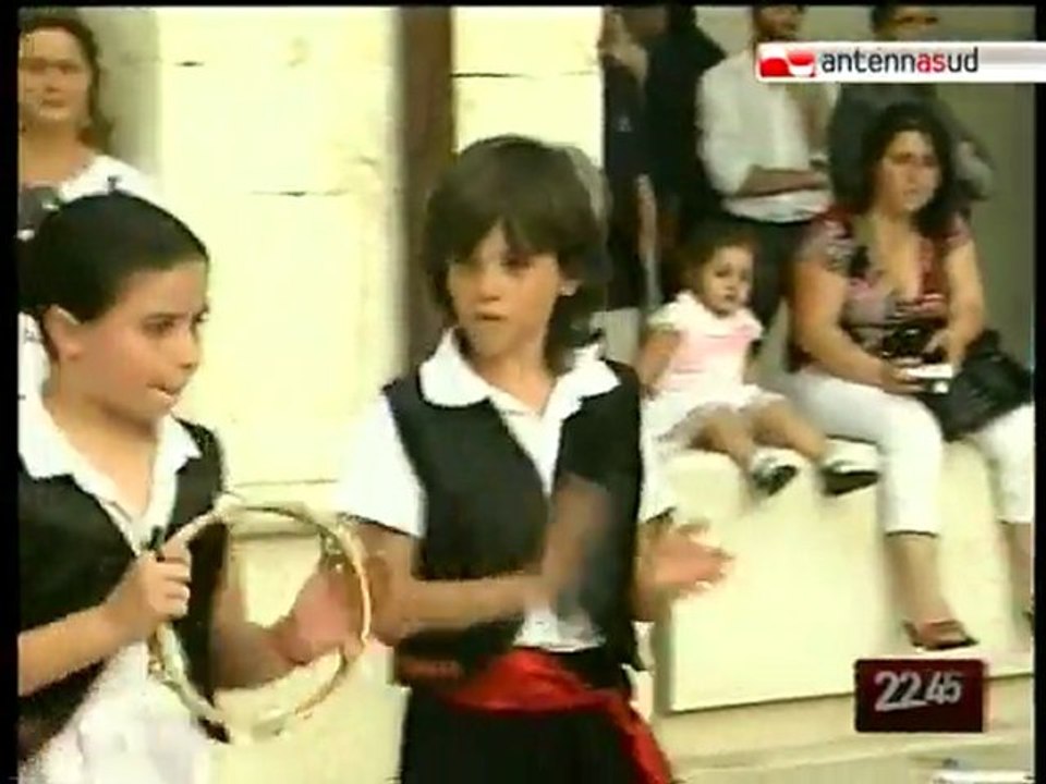 TG 12.06.10 Musica leggera, jazz, lirica, folk, cultura e concorsi di bellezza per l'estate andriese