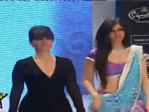 Hot Babe Nishka Lulla Looks Sexy & Shows Hot Booty At IIJw 2011