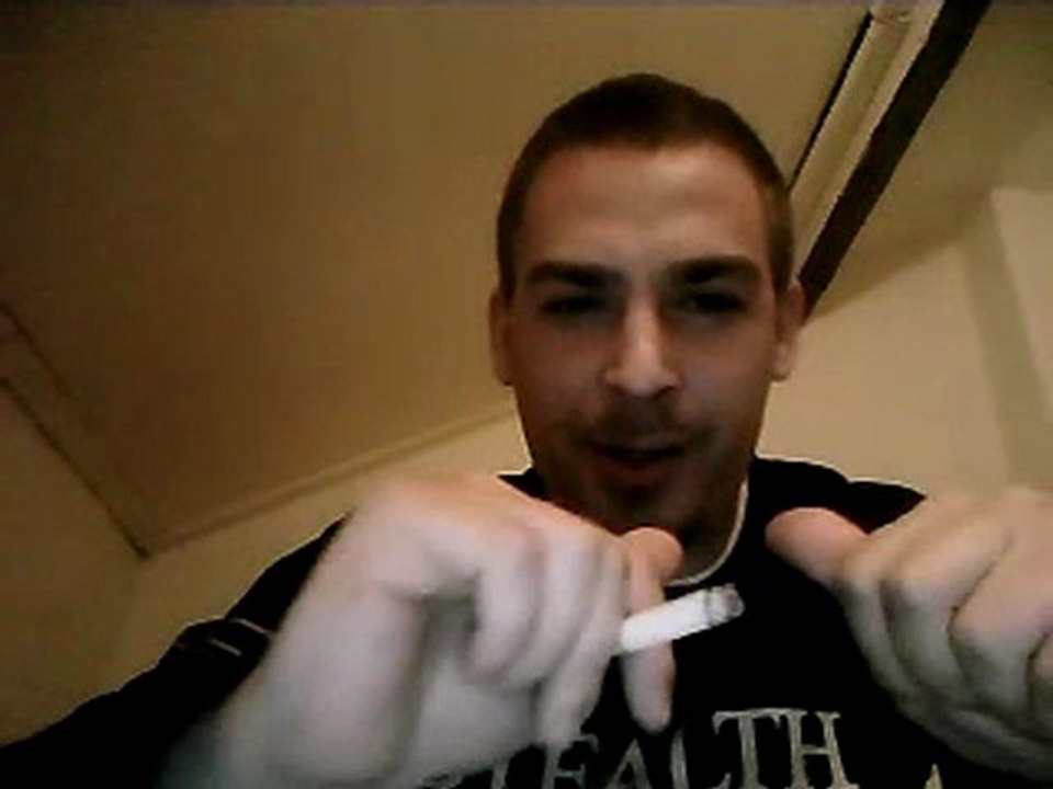 jimmy donne rendez vous à cortex et son peti pote