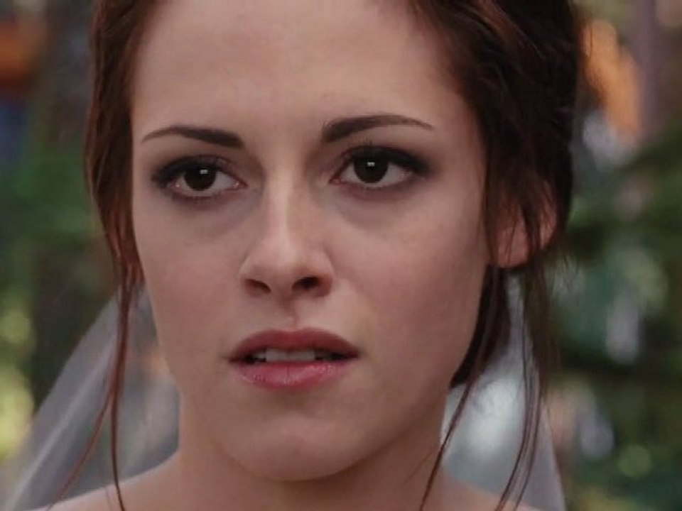 Twilight Chapitre 4 : Révélation 1ère Partie (Twilight Breaking Dawn Part 1) - Trailer / Bande- Annonce#1 [VO|HD]