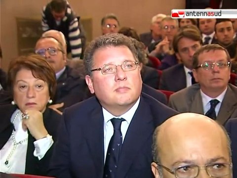 TG 15.10.10 Alfano da Bari invoca il giudice terzo