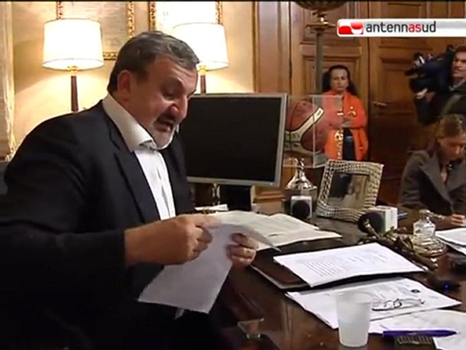 TG 27.10.10 Punta Perotti, Emiliano chiarisce la posizione del Comune di Bari