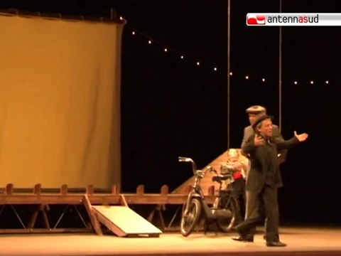 TG 06.11.10 Petruzzelli, il Mistero Buffo di Paolo Rossi non delude