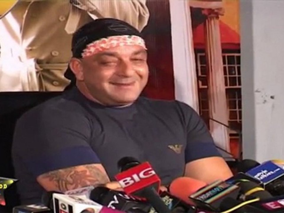 Hilarious Sanjay Dutt At "Chatur Singh" Press Meet