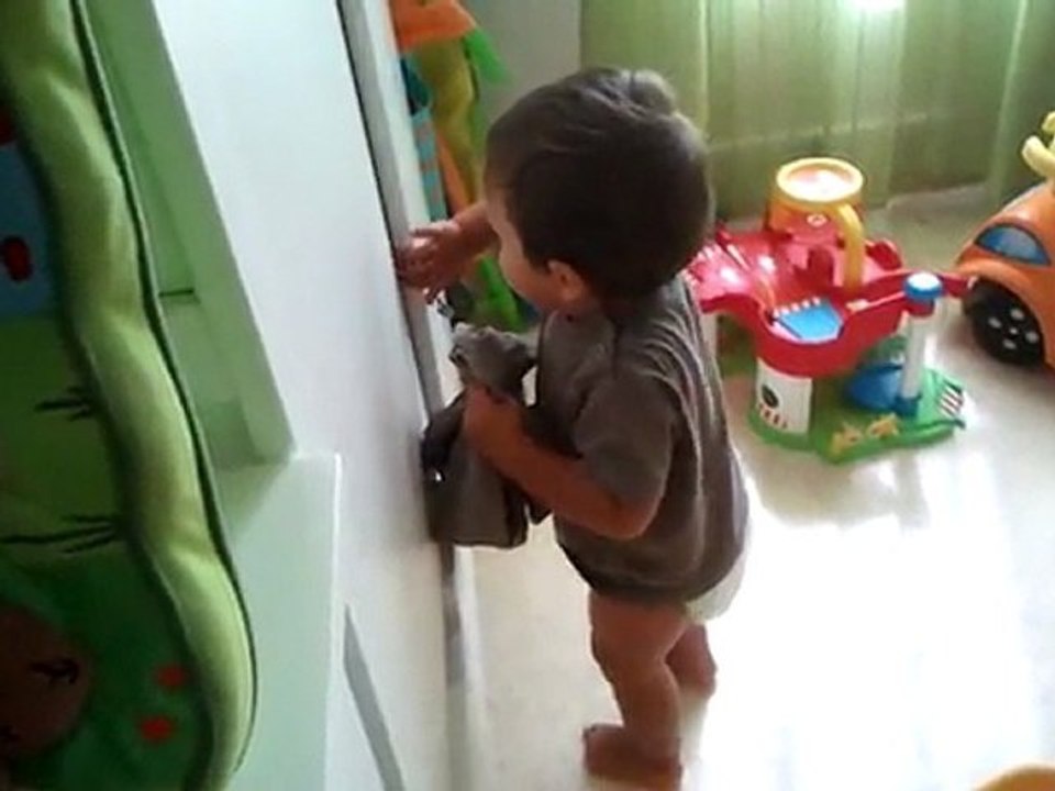 Lucas13m JouePlacard