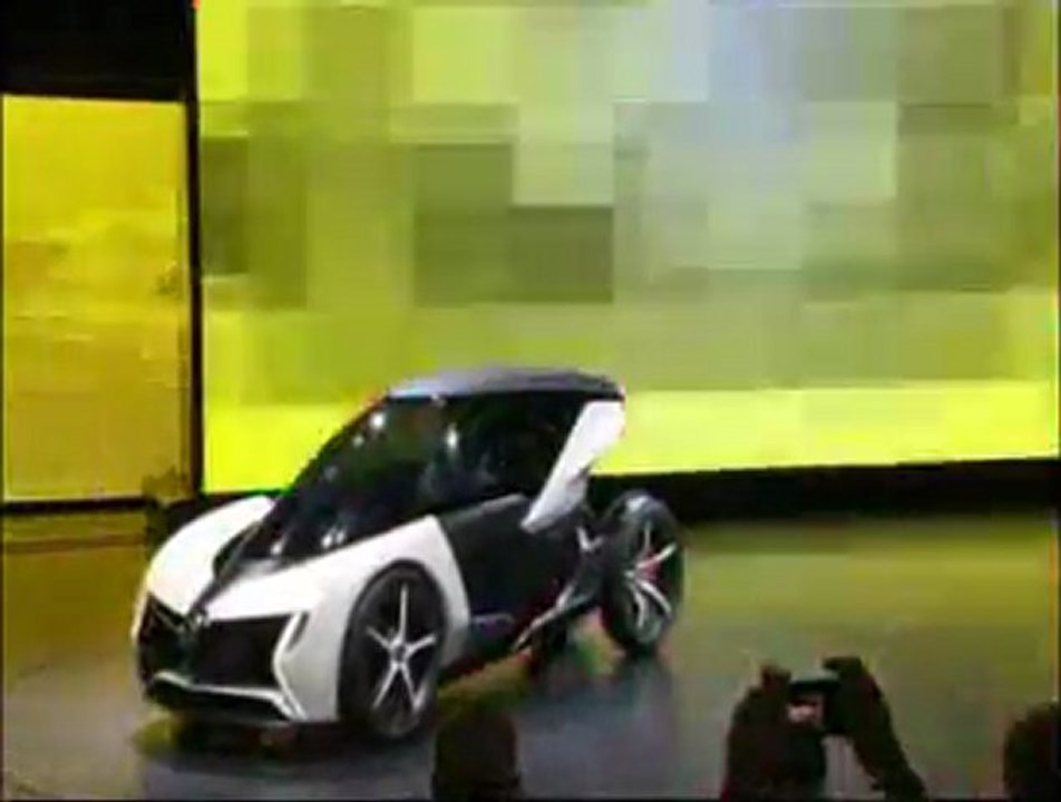 Opel présente sa biplace électrique RAK e Concept à Francfort (2011)