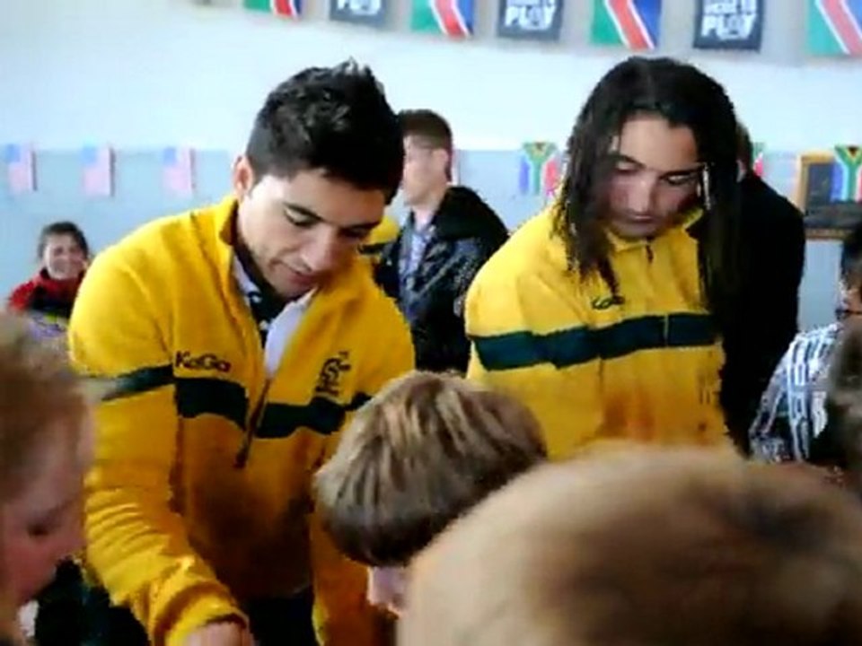 Australian Wallabies prop Sekope Kepu visits school
