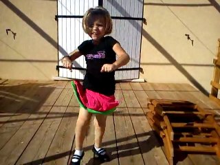 Lizzie après son 1er cours de salsa