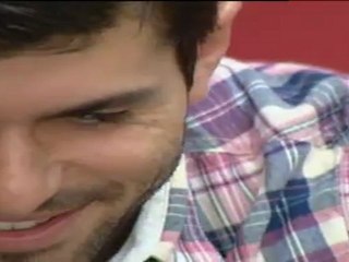 Alguersuari cambia el volante por los platos de DJ