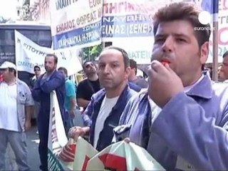 Merkel y Sarkozy, convencidos de que Grecia seguirá en...