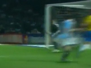 Lambreta de Damião leva a torcida em Córdoba à loucura