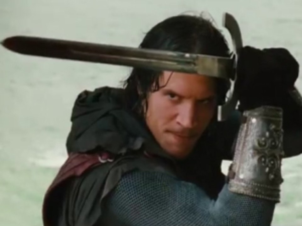 El Capitán Trueno y el Santo Grial - Tráiler. Cartón piedra