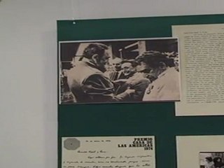 Subastadas cartas y postales de Mario Benedetti por 45.000 dólares