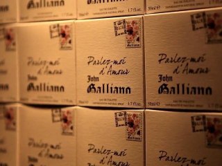John Galliano Fragance "Parlez-moi d'amour"
