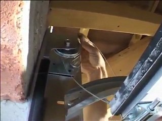 Installation d'une porte de garage sectionnelle 2 sur 2