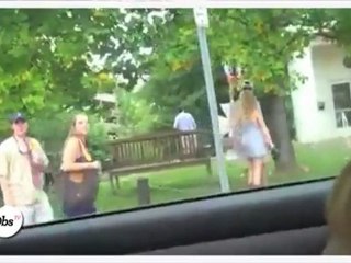 Le zapping décalé : 66 enfants dans un van