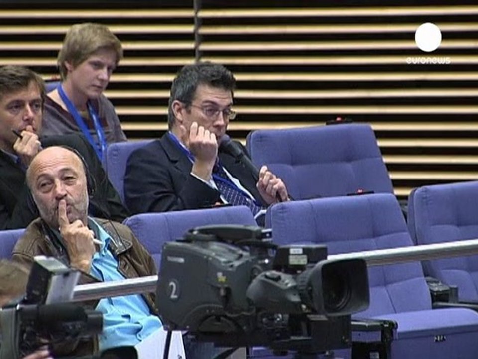 Eurobonds 'absolutely wrong', says Merkel