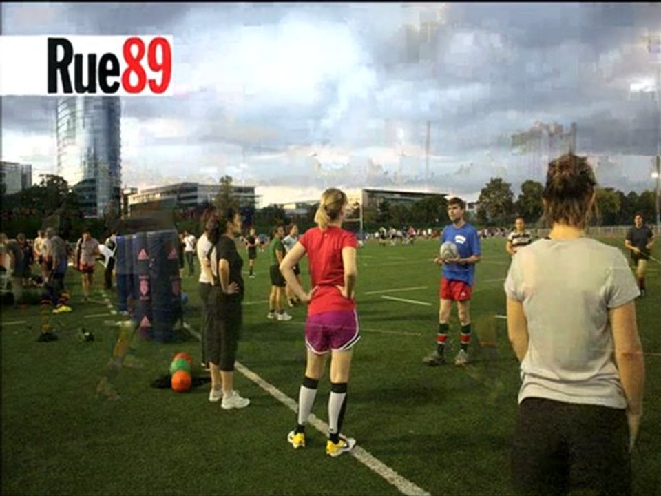 Julia joue au rugby