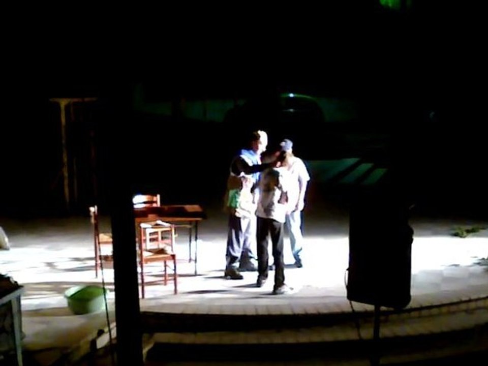 ΞΗΡΟΛΙΜΝΗ ΠΑΡΑΣΤΑΣΗ - ΠΑΙΔΙΚΗ ΘΕΑΤΡΙΚΗ ΟΜΑΔΑ ΛΕΥΚΟΒΡΥΣΗΣ.