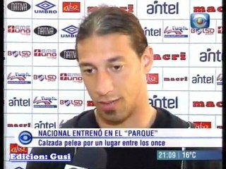 Nacional entreno en el parque