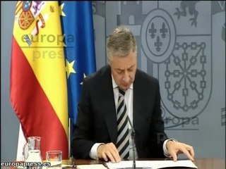 Blanco:"Españoles, encantados de pagar el impuesto"