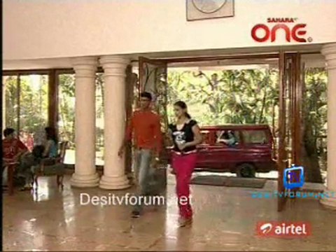 Woh Rehne Wali Mehlon Ki - 16th September 2011 - Part2