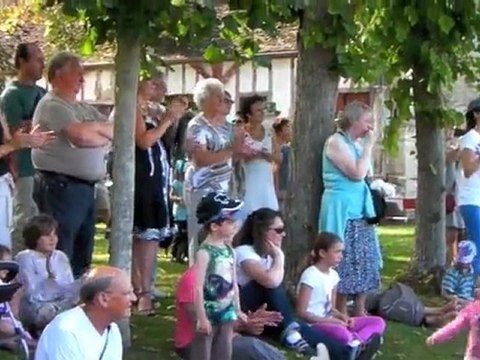 Hénonville : festivités médiévales au château d'Henonville