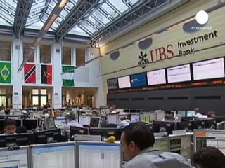 Descargar video: UBS sotto osservazione da parte delle agenzie di rating