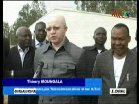 Visite de la station terminale devant abriter les installations de la fibre optique