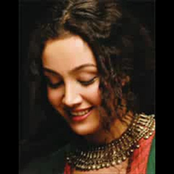 Özlem Taner - Bu Mezarda Bir Garip Var {Conversedat}