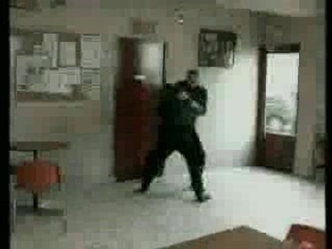 Penchak Silat : Franck Ropers (self-defense)