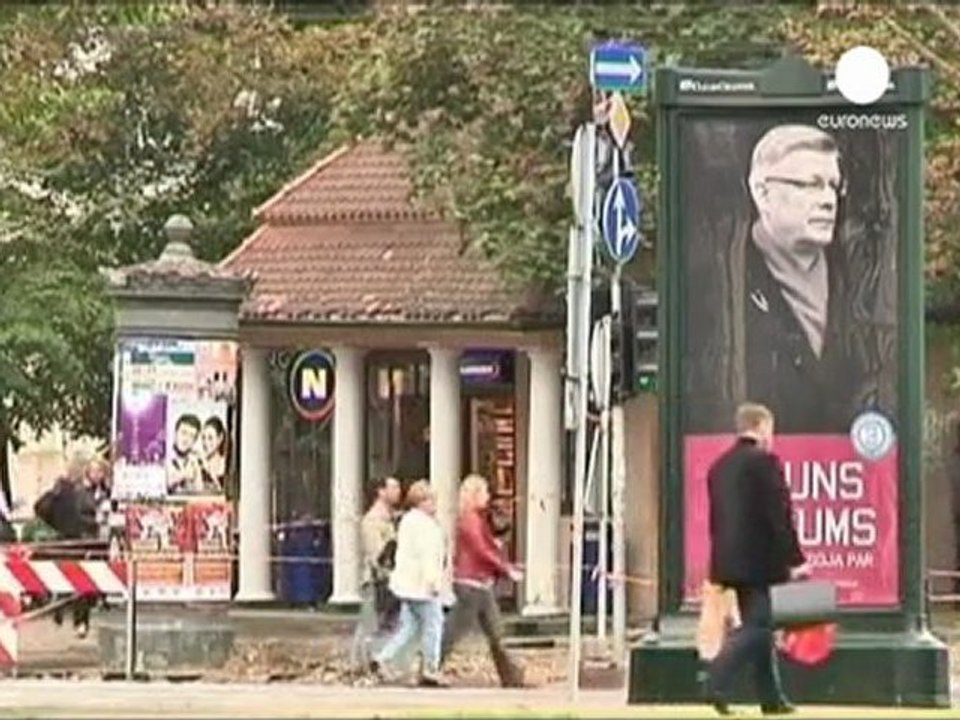 Snap poll in Latvia after row over oligarchs