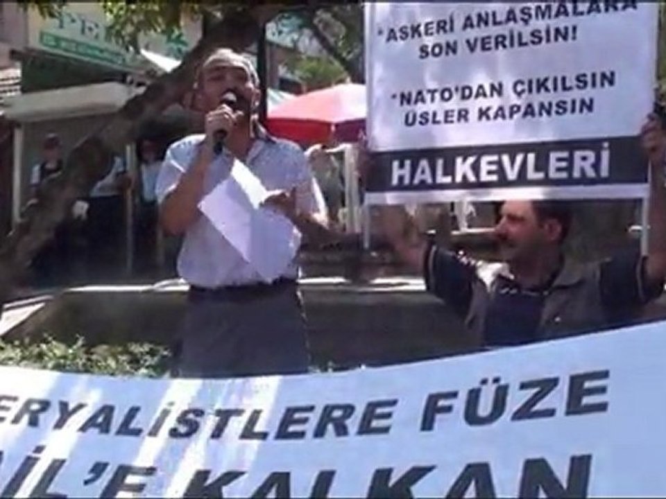 Halkevleri:Emperyalizme füze  İsrail'e kalkan olmayacağız.