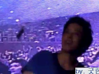 CNBLUE-FANCAM@BLUESRORM 17-9 (halu)