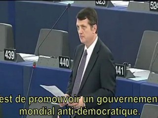 Gerard Batten dénonce le groupe de Bilderberg à la commission européenne