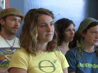 Greenpeace back to Canada roots for 40th anniversary