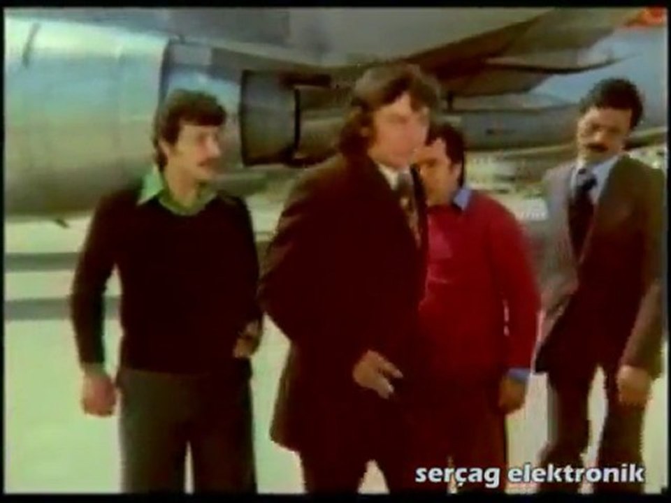 THY: Nostalji Türk Filmi Yıl1978 Zeki Alasya  Metin Akpınar Hale Soygazi
