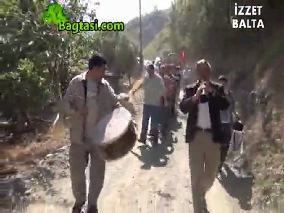 BAĞTAŞI KASABASI RAMAZAN BAYRAMI 2011-VİDEO 3/DÜĞÜN